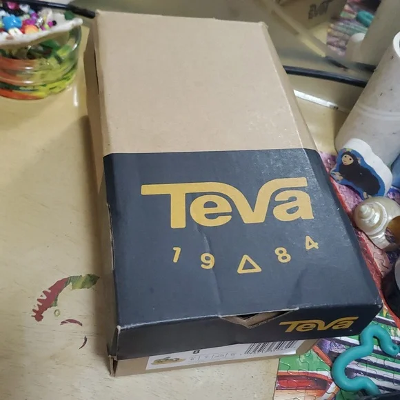 TEVA, T HURRACAINE Blue and Yellow Sandals - Picture 13 of 13